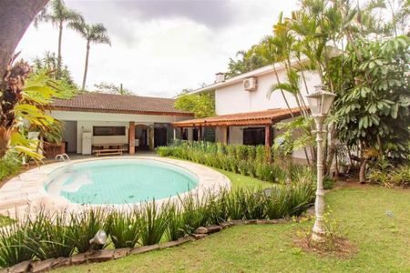 Casa à venda com 4 quartos, 450m² em Retiro Morumbi, São Paulo