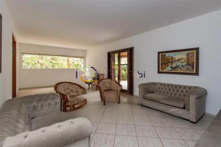 Casa à venda com 4 quartos, 450m² em Retiro Morumbi, São Paulo