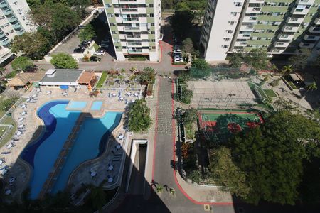 Apartamento à venda com 69m², 2 quartos e 2 vagasSala - Varanda