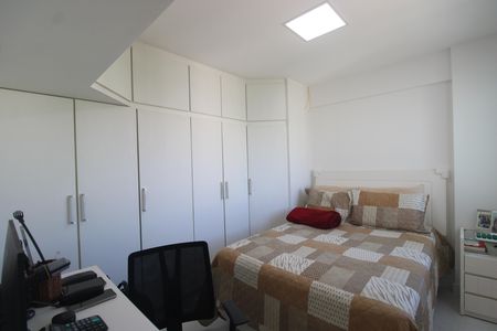 Apartamento à venda com 69m², 2 quartos e 2 vagasSuíte