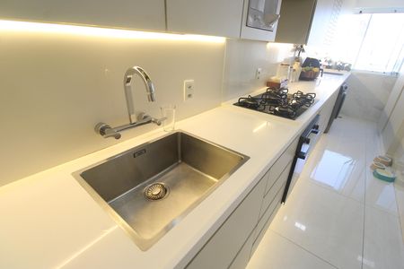 Apartamento à venda com 69m², 2 quartos e 2 vagasCozinha