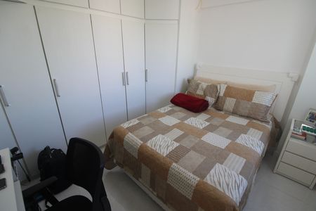 Apartamento à venda com 69m², 2 quartos e 2 vagasSuíte