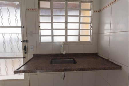 Casa para alugar com 60m², 2 quartos e sem vaga Casa para alugar com 60m², 2 quartos e sem vagaCozinha