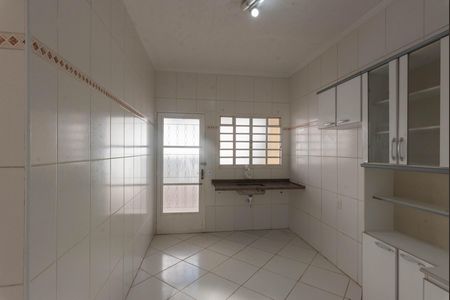 Casa para alugar com 60m², 2 quartos e sem vaga Casa para alugar com 60m², 2 quartos e sem vagaCozinha