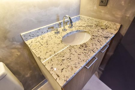Apartamento para alugar com 63m², 2 quartos e 1 vaga Apartamento para alugar com 63m², 2 quartos e 1 vagaBanheiro social