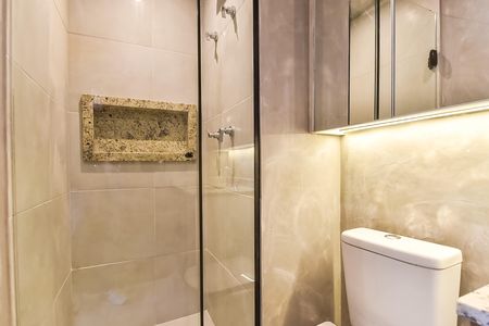 Apartamento para alugar com 63m², 2 quartos e 1 vaga Apartamento para alugar com 63m², 2 quartos e 1 vagaBanheiro social
