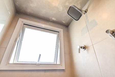 Apartamento para alugar com 63m², 2 quartos e 1 vaga Apartamento para alugar com 63m², 2 quartos e 1 vagaBanheiro da suíte