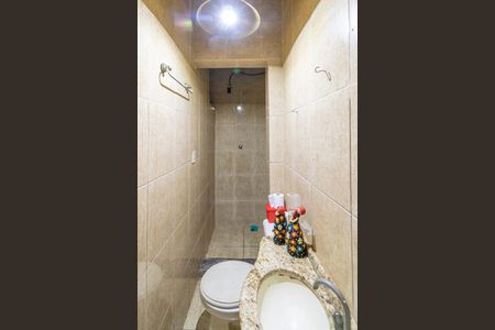 Apartamento para alugar com 72m², 2 quartos e sem vaga Apartamento para alugar com 72m², 2 quartos e sem vagaBanheiro de serviço