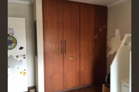 Casa à venda com 3 quartos, 270m² em Jardim Leonor, São Paulo