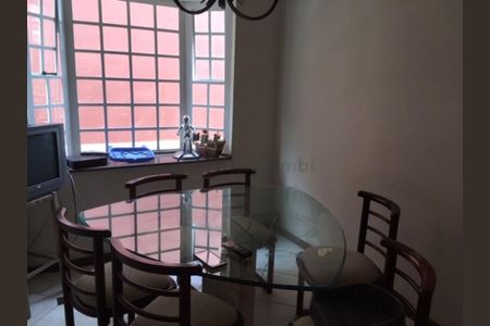 Casa à venda com 3 quartos, 270m² em Jardim Leonor, São Paulo