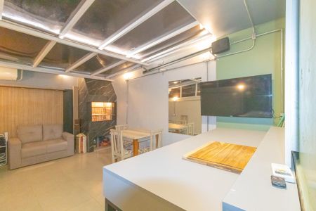 Casa à venda com 100m², 2 quartos e 1 vaga