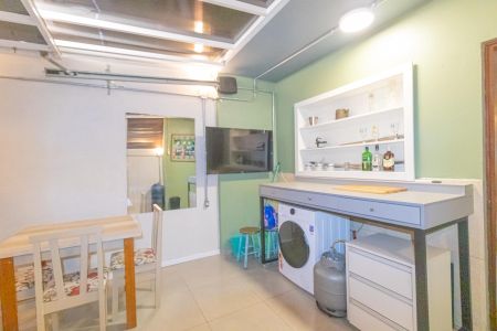 Casa à venda com 100m², 2 quartos e 1 vaga