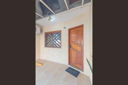 Casa à venda com 100m², 2 quartos e 1 vaga