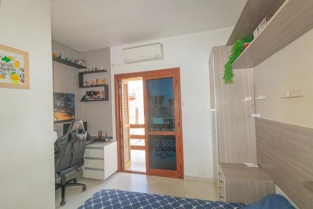 Casa à venda com 2 quartos, 100m² em Mato Grande, Canoas