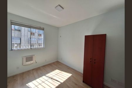 Quarto 1 de apartamento à venda com 2 quartos, 70m² em Fonseca, Niterói
