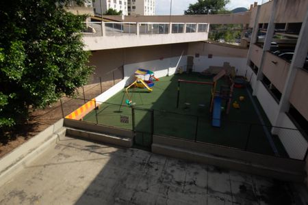 Apartamento à venda com 70m², 2 quartos e 1 vagaÁrea comum