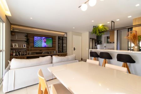 Apartamento para alugar com 140m², 3 quartos e 3 vagas