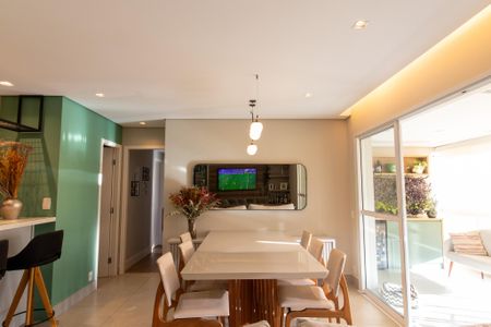 Apartamento para alugar com 140m², 3 quartos e 3 vagas