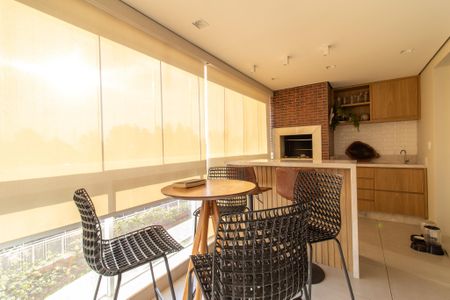 Apartamento para alugar com 140m², 3 quartos e 3 vagas