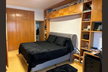 Apartamento à venda com 230m², 3 quartos e 2 vagas