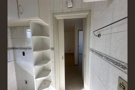 Cozinha de apartamento para alugar com 2 quartos, 45m² em Jardim Montanhês, Belo Horizonte