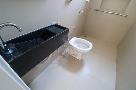 Casa para alugar com 50m², 2 quartos e 1 vagaBanheiro Social