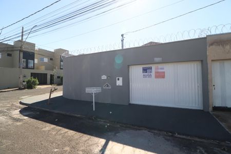 Casa para alugar com 50m², 2 quartos e 1 vagaPlaquinha