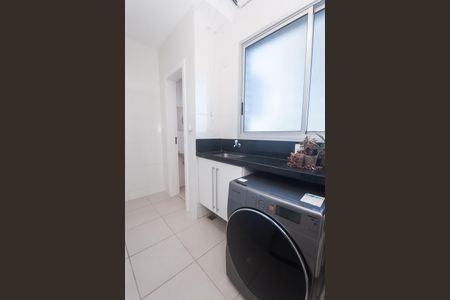 Apartamento para alugar com 115m², 2 quartos e 3 vagas Apartamento para alugar com 115m², 2 quartos e 3 vagasÁrea de Serviço