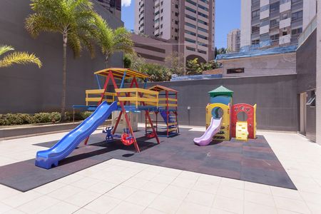 Apartamento para alugar com 115m², 2 quartos e 3 vagas Apartamento para alugar com 115m², 2 quartos e 3 vagasÁrea comum - Playground