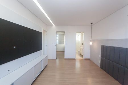 Apartamento para alugar com 115m², 2 quartos e 3 vagas Apartamento para alugar com 115m², 2 quartos e 3 vagassuite