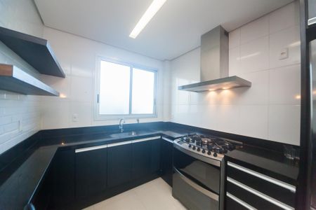 Apartamento para alugar com 115m², 2 quartos e 3 vagas Apartamento para alugar com 115m², 2 quartos e 3 vagasCozinha