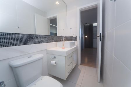 Apartamento para alugar com 115m², 2 quartos e 3 vagas Apartamento para alugar com 115m², 2 quartos e 3 vagasBanheiro suite