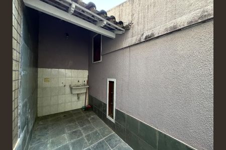 Casa de condomínio para alugar com 70m², 2 quartos e sem vaga Casa de condomínio para alugar com 70m², 2 quartos e sem vagaÁrea de serviço