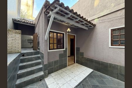 Casa de condomínio para alugar com 70m², 2 quartos e sem vaga Casa de condomínio para alugar com 70m², 2 quartos e sem vagaFrente da casa