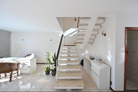 Sala de casa à venda com 4 quartos, 260m² em Vila da Saúde, São Paulo