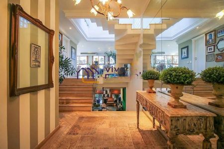 Casa à venda com 606m², 3 quartos e 6 vagas
