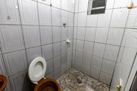 Banheiro de casa para alugar com 1 quarto, 40m² em Jardim Umuarama, São Paulo