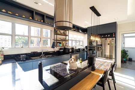 Apartamento à venda com 156m², 3 quartos e 2 vagas Apartamento à venda com 156m², 3 quartos e 2 vagasCozinha