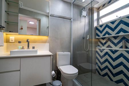 Apartamento à venda com 156m², 3 quartos e 2 vagas Apartamento à venda com 156m², 3 quartos e 2 vagasBanheiro da Suíte 2