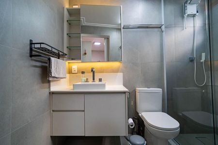 Apartamento à venda com 156m², 3 quartos e 2 vagas Apartamento à venda com 156m², 3 quartos e 2 vagasBanheiro da Suíte 2