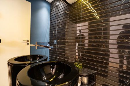 Apartamento à venda com 156m², 3 quartos e 2 vagas Apartamento à venda com 156m², 3 quartos e 2 vagasLavabo