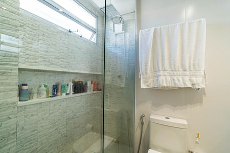 Apartamento à venda com 156m², 3 quartos e 2 vagas Apartamento à venda com 156m², 3 quartos e 2 vagasBanheiro da Suíte master