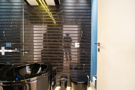 Apartamento à venda com 156m², 3 quartos e 2 vagas Apartamento à venda com 156m², 3 quartos e 2 vagasLavabo