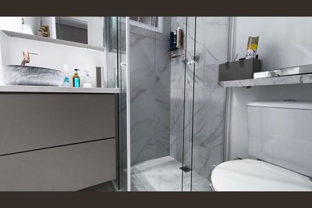 Apartamento à venda com 70m², 2 quartos e 1 vaga Apartamento à venda com 70m², 2 quartos e 1 vagaBanheiro