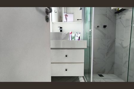 Apartamento à venda com 70m², 2 quartos e 1 vaga Apartamento à venda com 70m², 2 quartos e 1 vagaBanheiro da Suíte