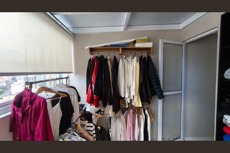 Apartamento à venda com 70m², 2 quartos e 1 vaga Apartamento à venda com 70m², 2 quartos e 1 vagaCloset