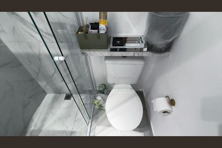Apartamento à venda com 70m², 2 quartos e 1 vaga Apartamento à venda com 70m², 2 quartos e 1 vagaBanheiro