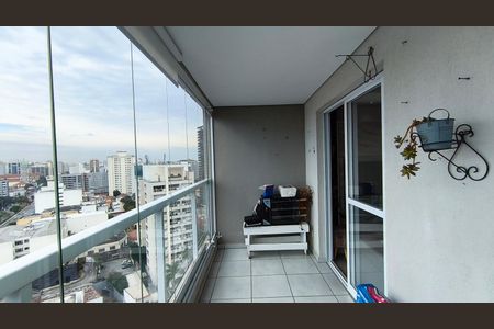 Apartamento à venda com 70m², 2 quartos e 1 vaga Apartamento à venda com 70m², 2 quartos e 1 vagaVaranda
