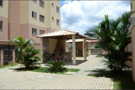 Apartamento para alugar com 100m², 2 quartos e 1 vagaÁrea comum