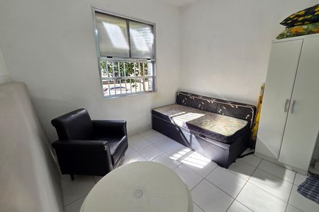 Sala de kitnet/studio para alugar com 1 quarto, 30m² em Cidade Ocian, Praia Grande